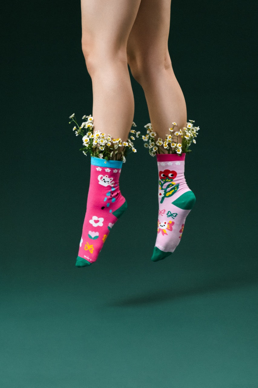 Garden Bloom Mismatch Socks